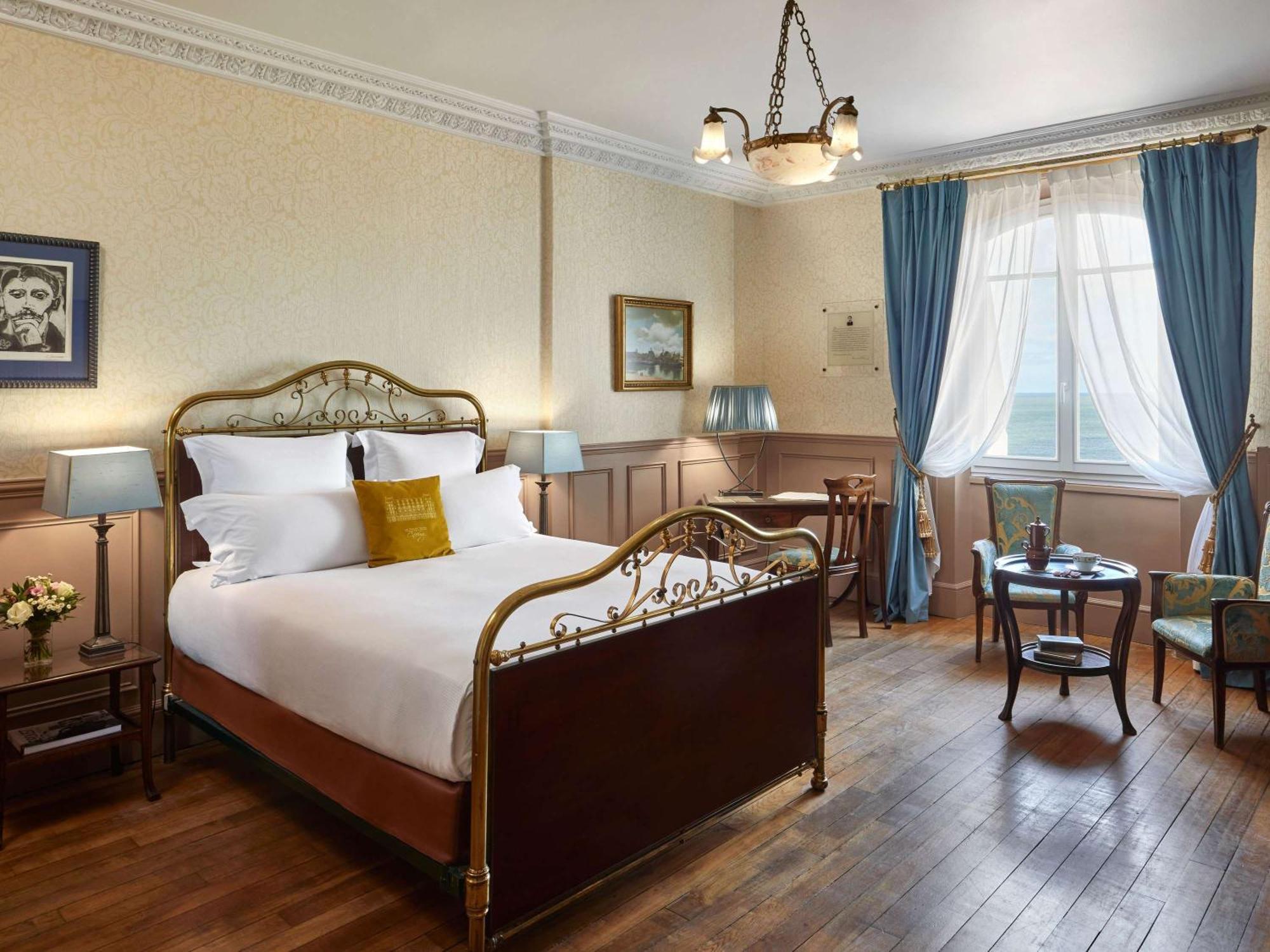 Le Grand Hotel De Cabourg - Mgallery Collection Esterno foto