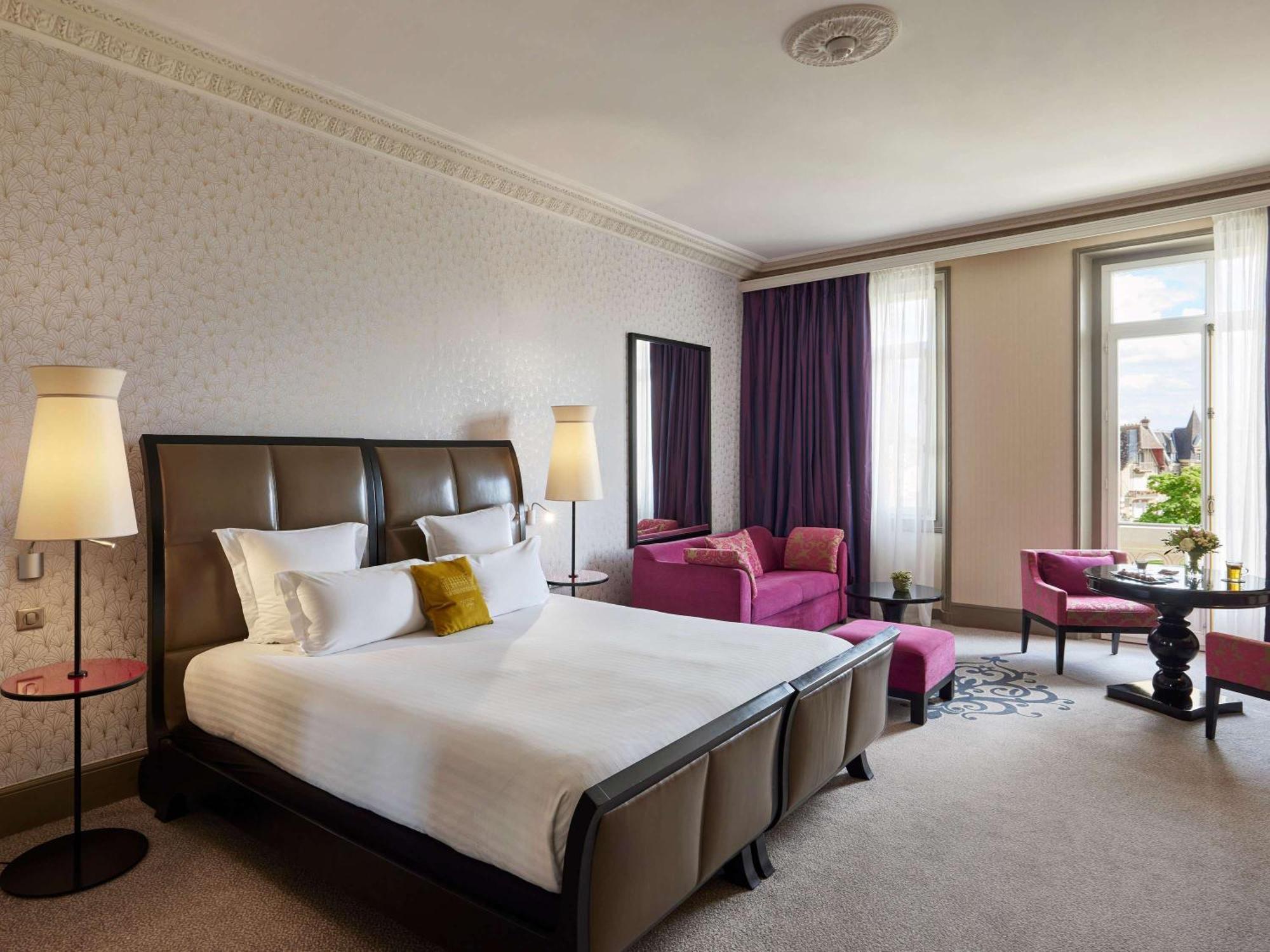 Le Grand Hotel De Cabourg - Mgallery Collection Esterno foto