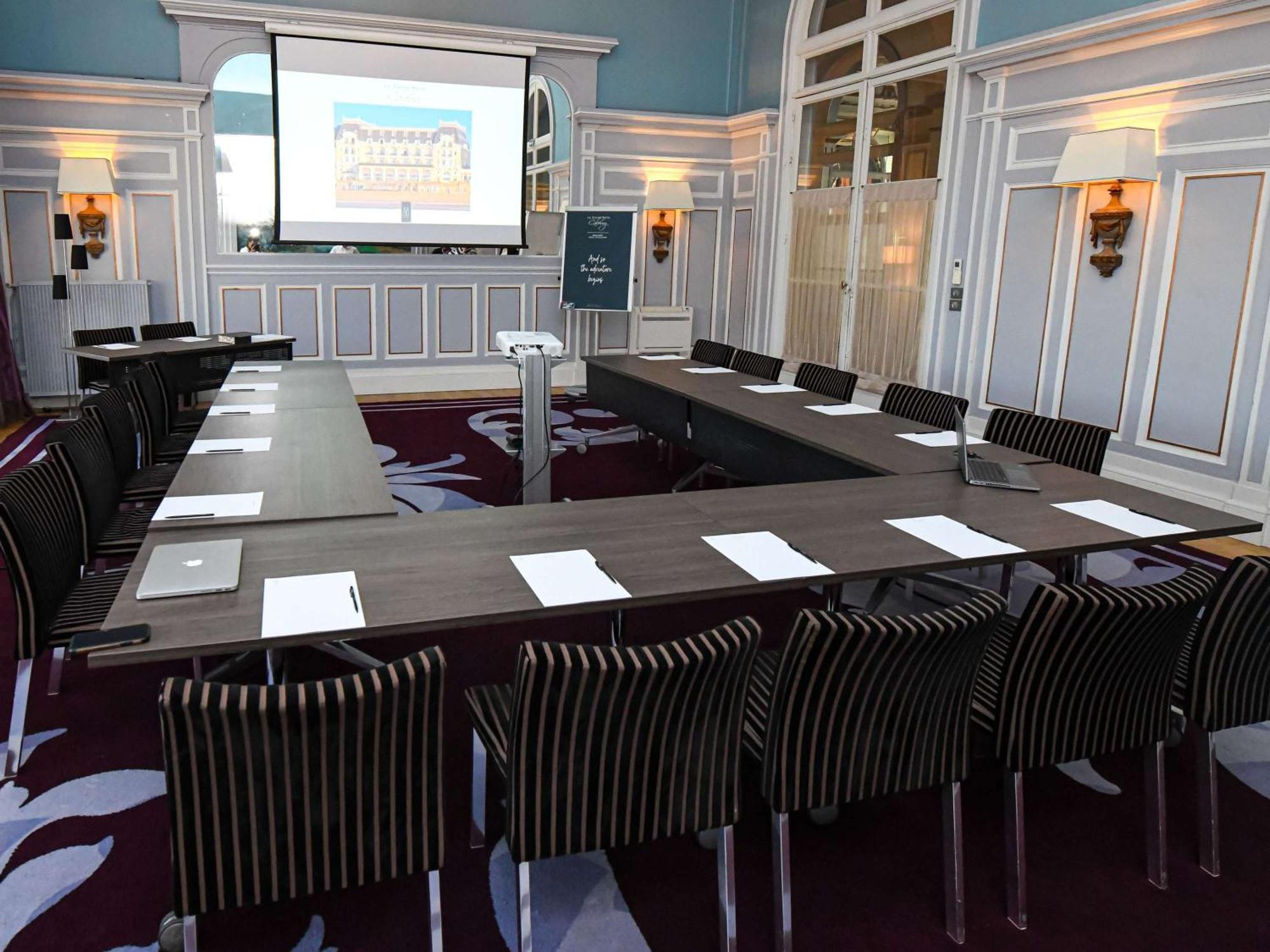Le Grand Hotel De Cabourg - Mgallery Collection Esterno foto