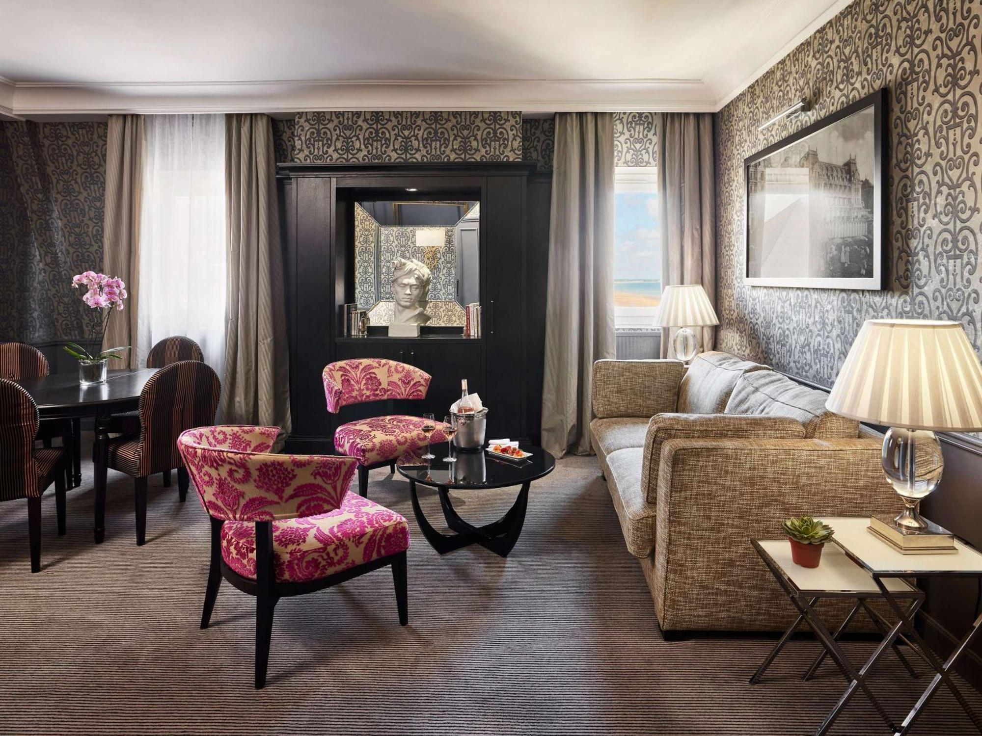Le Grand Hotel De Cabourg - Mgallery Collection Esterno foto